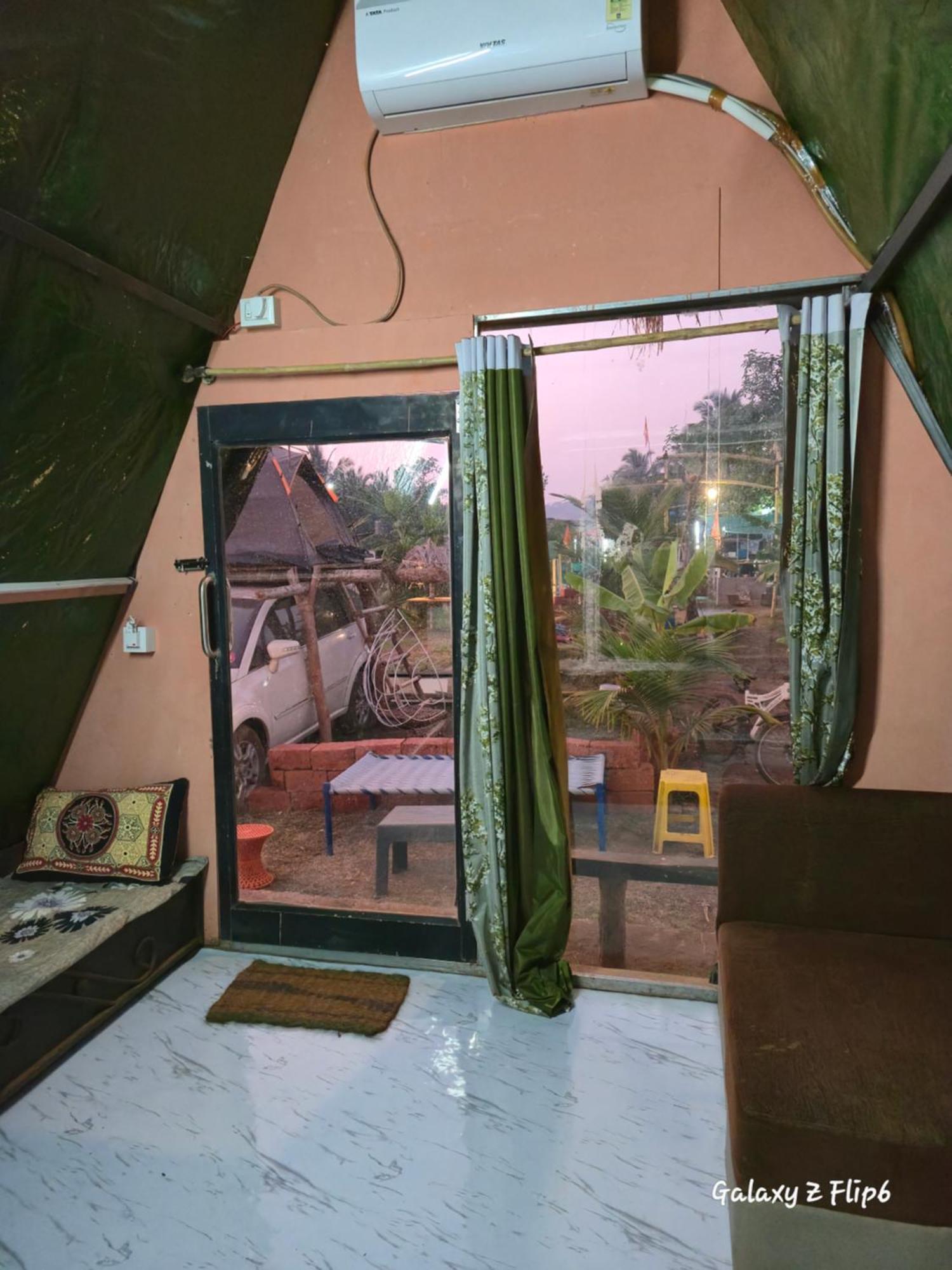 Sea Touch Beach Resort Harihareshwar ห้อง รูปภาพ